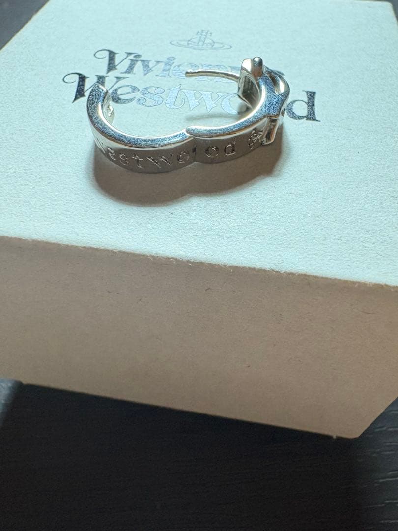 Vivienne Westwood MAN BOBBY シングルフープピアス