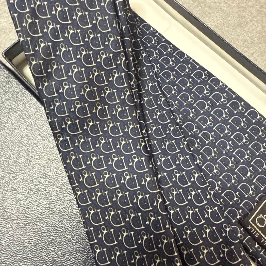 クリスチャンディオール　ネクタイ　紺　トロッター柄