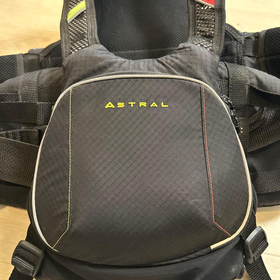 ASTRAL ライフジャケット カヤック