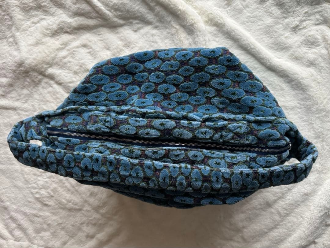 ミナペルホネン centfiori ボディバッグ　大　匿名配送