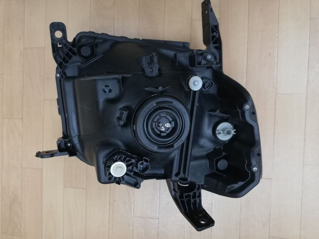 ホンダN-VAN 左右ヘッドライト JJ1 JJ2