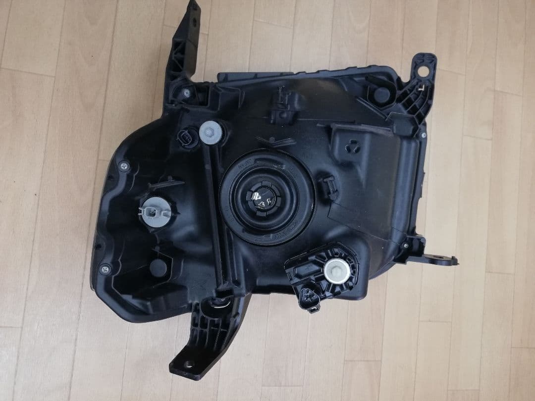 ホンダN-VAN 左右ヘッドライト JJ1 JJ2