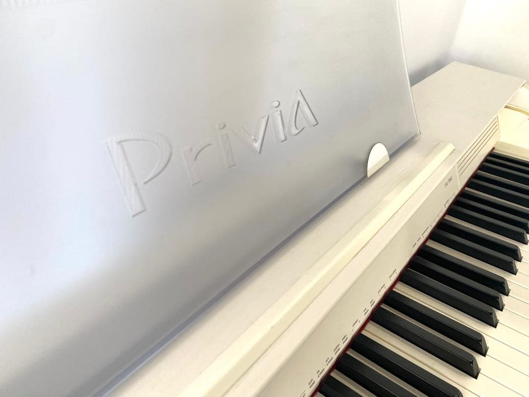 【ゆい引取り用価格】コンパクトで大人気！CASIO PX750 電子ピアノ