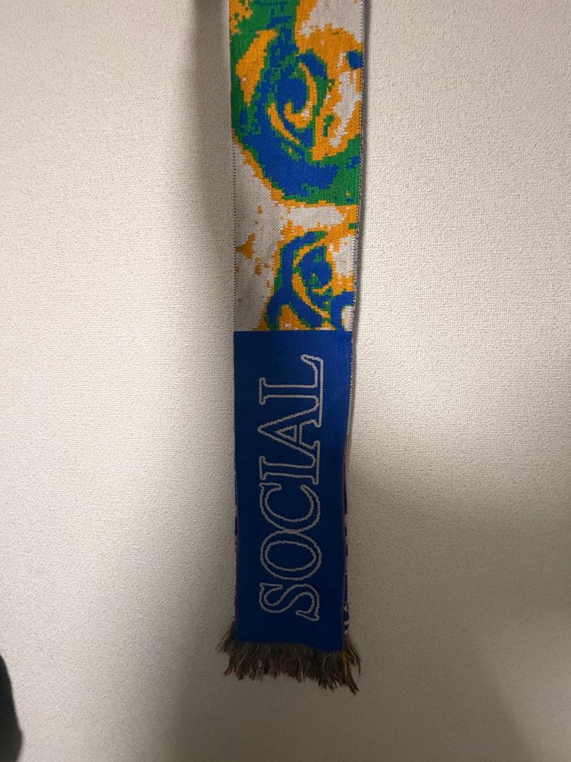 モンマルトルニューヨーク マフラー