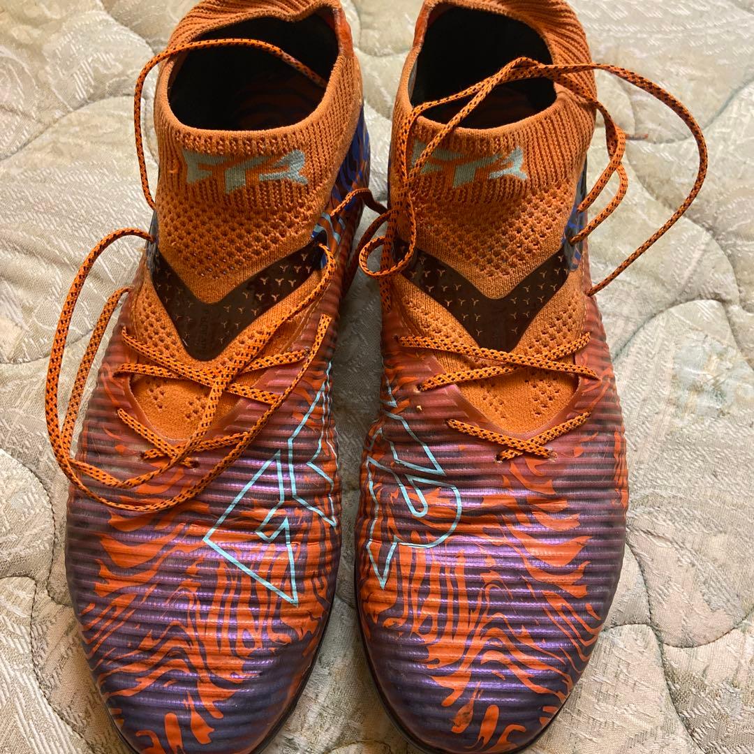 FG フューチャー　27.5 限定モデル　専用袋付き　サッカー　スパイク