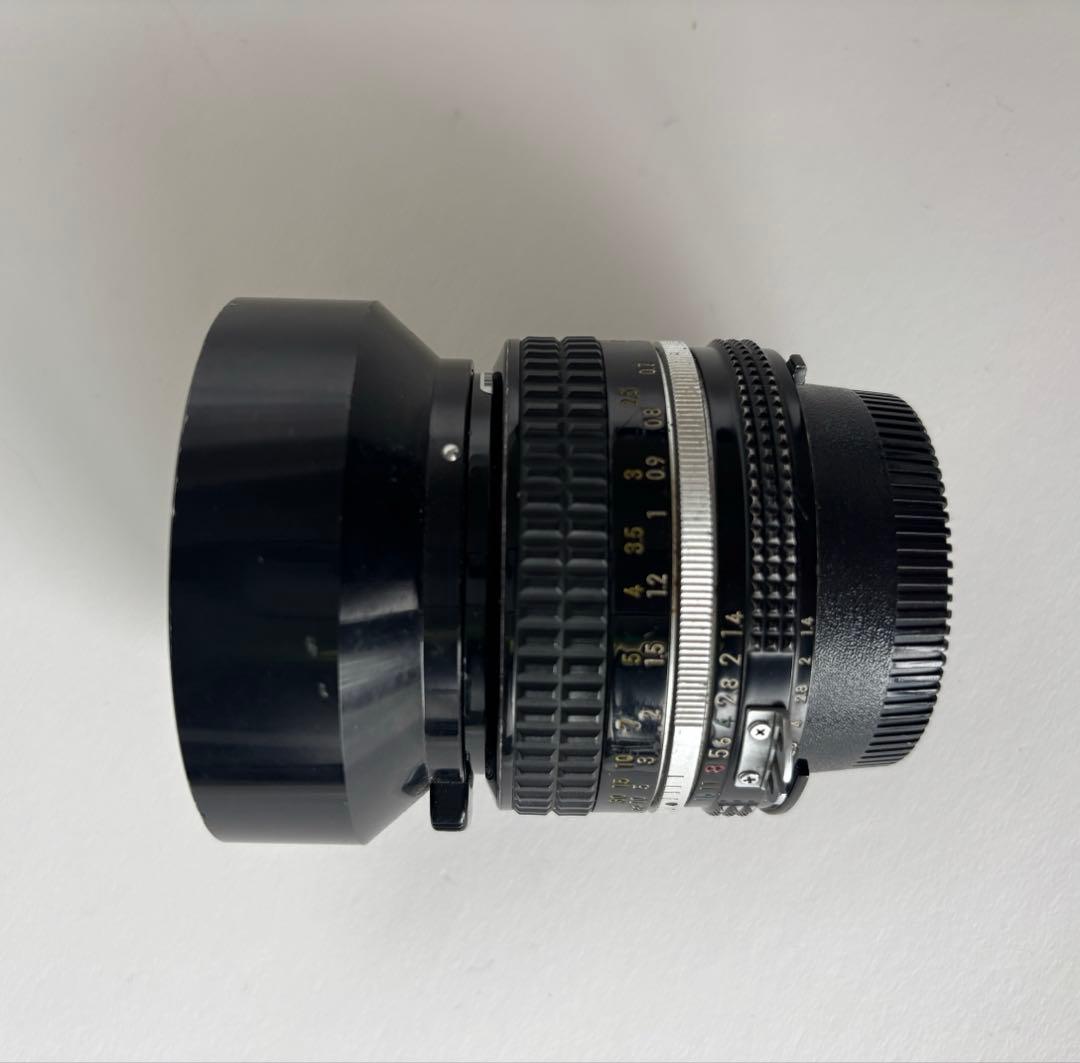 Nikon Nikkor 50mm f1.4 純正メタルレンズフード付