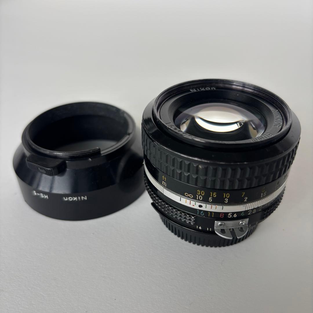 Nikon Nikkor 50mm f1.4 純正メタルレンズフード付