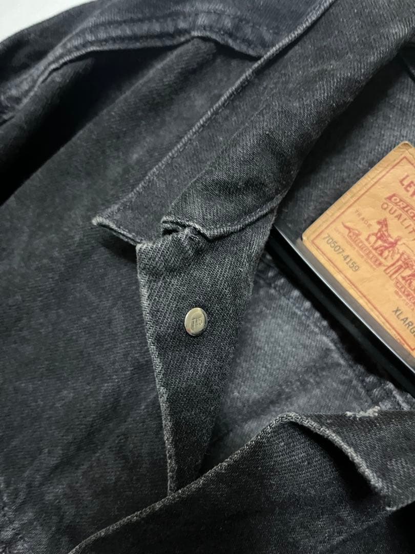 1/30までの出品　Levi's 70507-4159 ブラックデニムジャケット