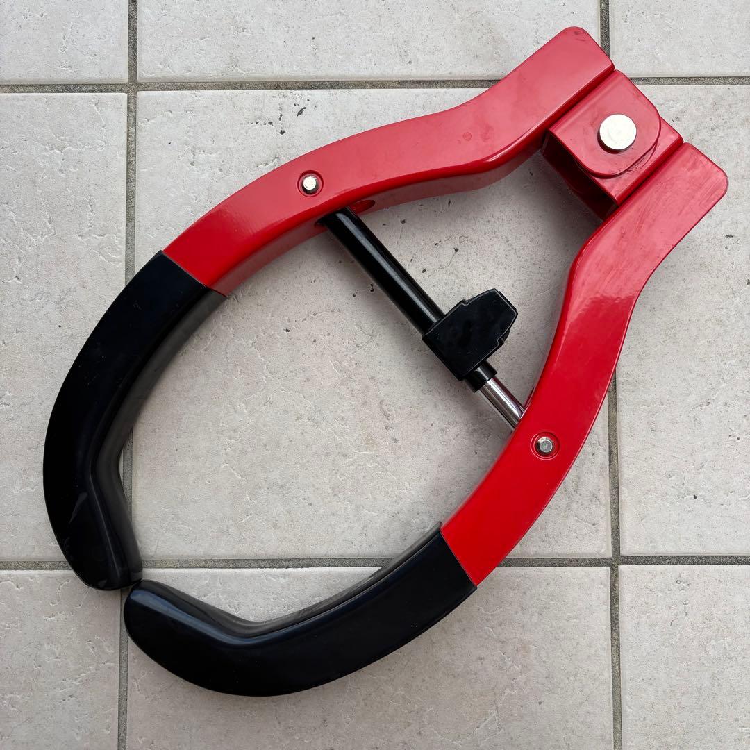 【HORNET】 金属製タイヤロック