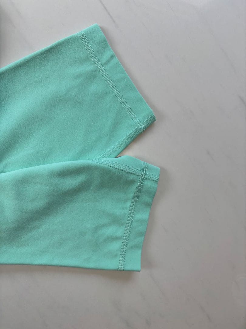 【美品】ルルレモン　align クロップレギンス　XSサイズ