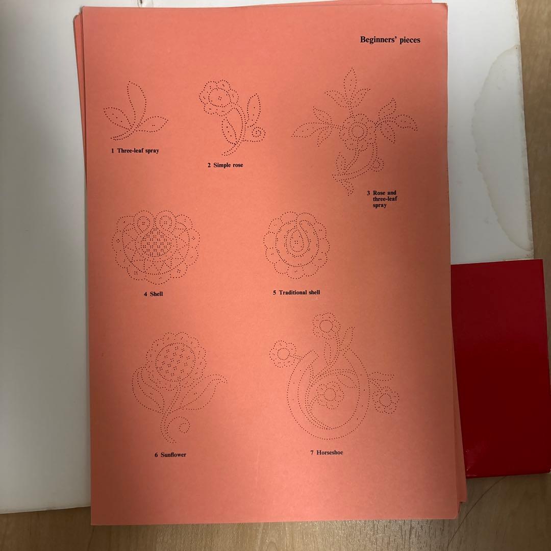 ボビンレース　ホニトンレースパターン集　絶版本　レア