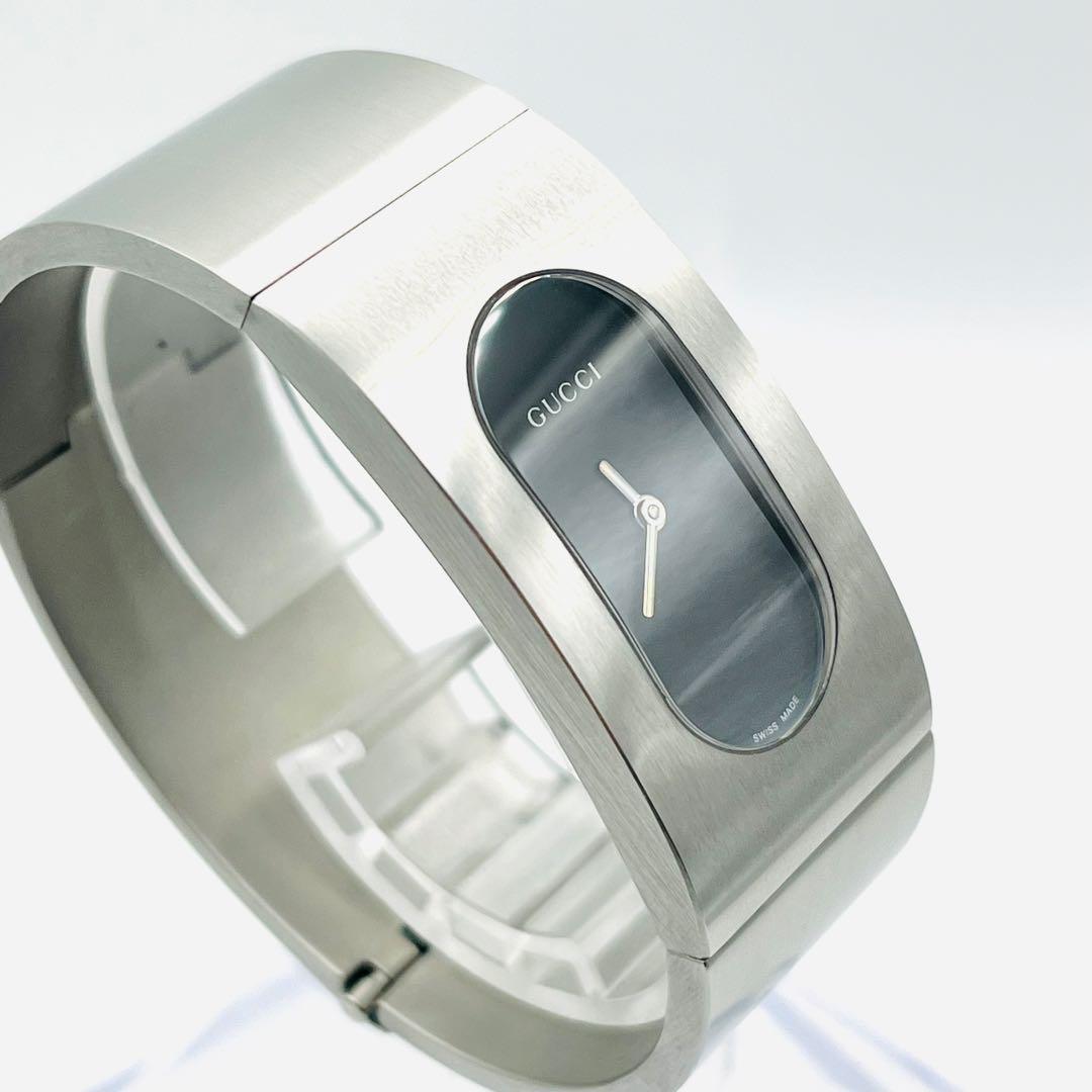 【極美品】GUCCI 2400L シルバーバングルウォッチ ブラック文字盤
