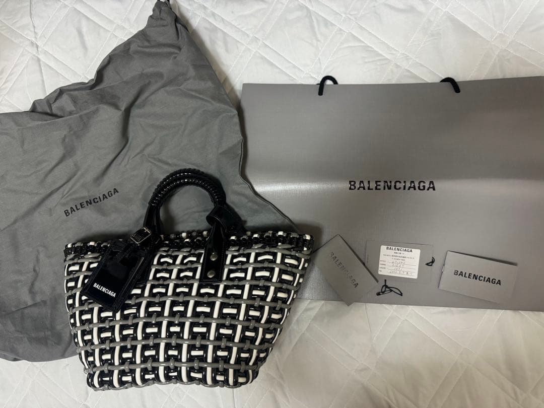 バレンシアガ　ビストロXS ブラックxグレーxホワイト