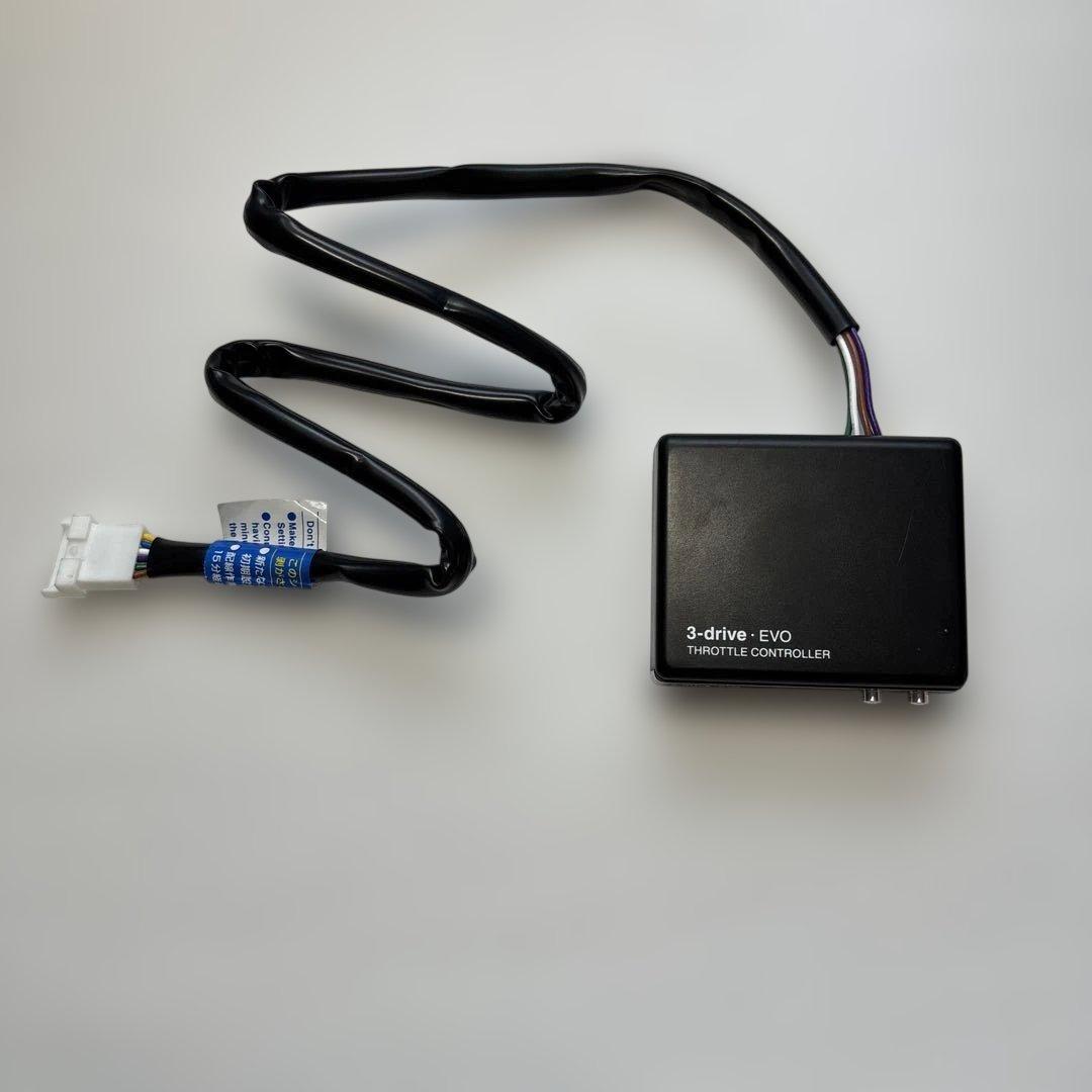 Pivot スロットルコントローラー　3-drive •EVO