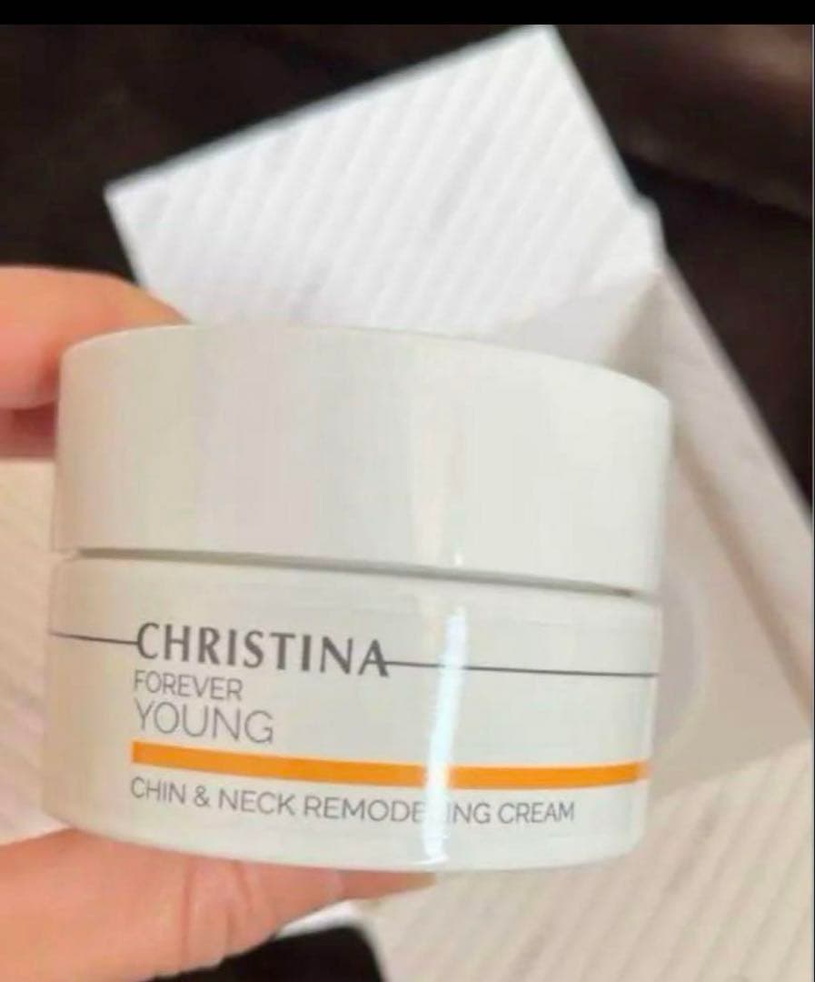 CHRISTINA FOREVER YOUNG 首と顎のクリーム