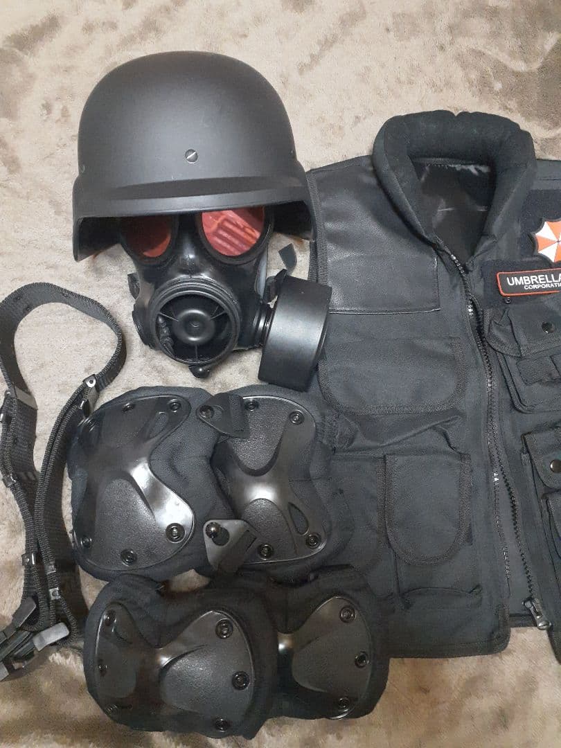 ガスマスクS10　バイオハザードハンク　その他セット付き