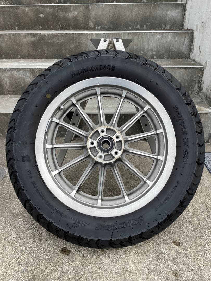 スポーツスター　キャストホイール　後/リア　BSタイヤ付