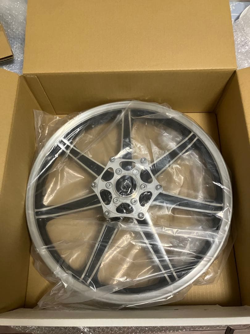 SR400 ワイズギア キャストホイール