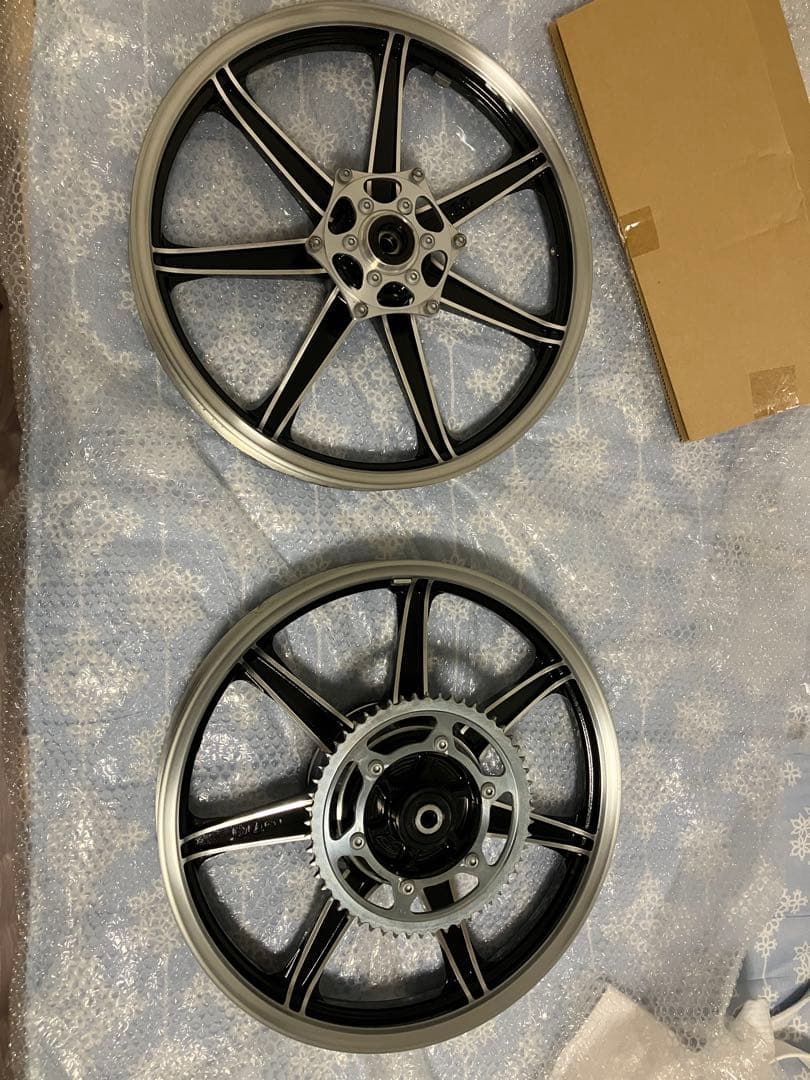 SR400 ワイズギア キャストホイール