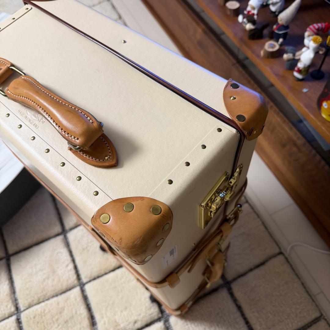 グローブトロッター　スーツケース