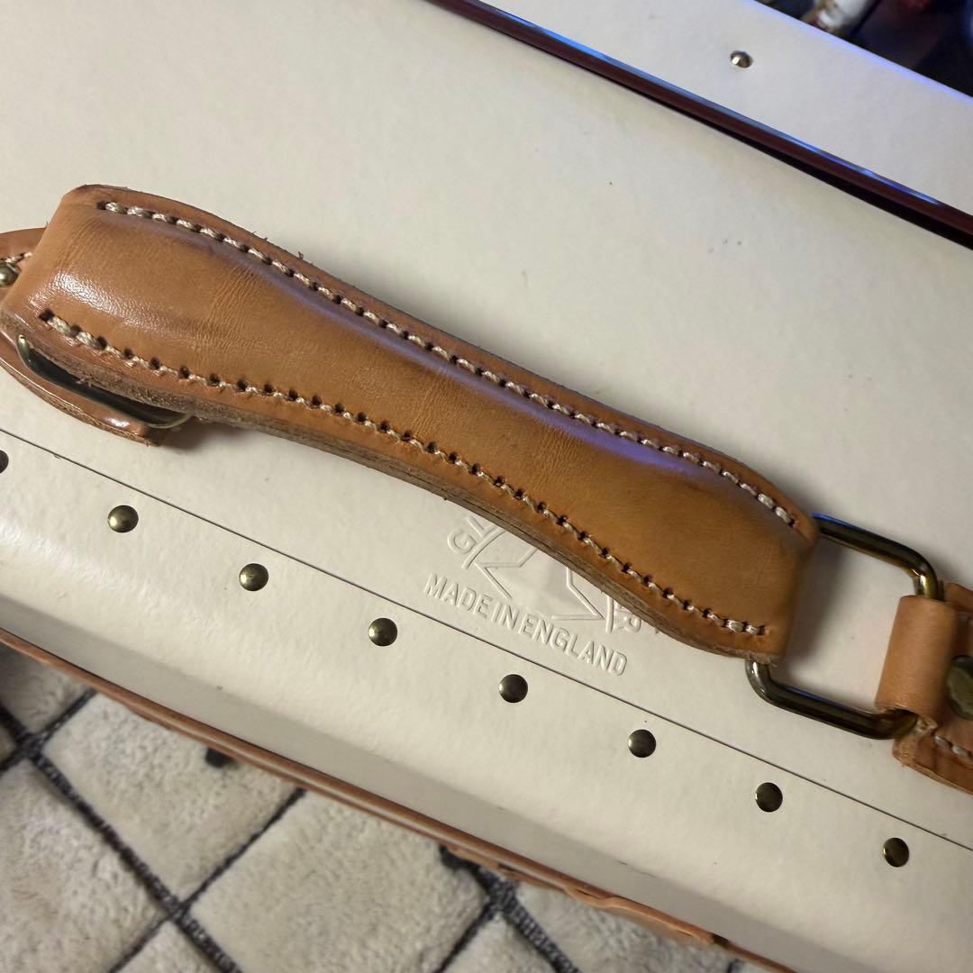 グローブトロッター　スーツケース