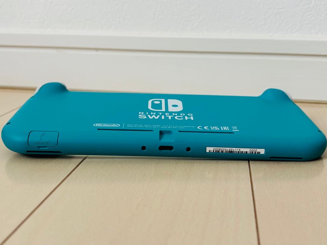 Nintendo Switch Lite ターコイズ 本体　充電機付