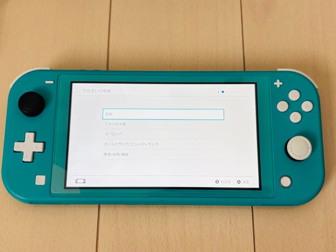 Nintendo Switch Lite ターコイズ 本体　充電機付