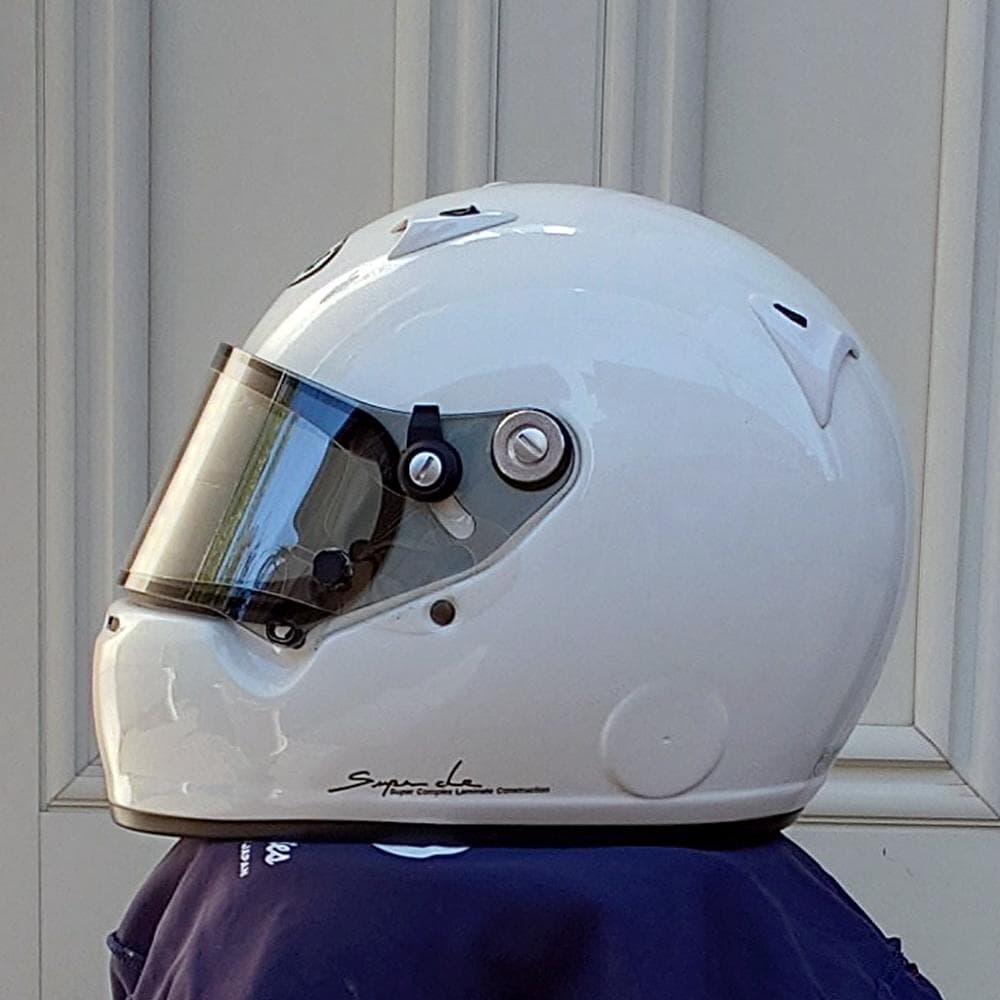 31日まで特別価格値下げ　希少!!ほぼ未使用 Arai GP-5x 白 Mサイズ