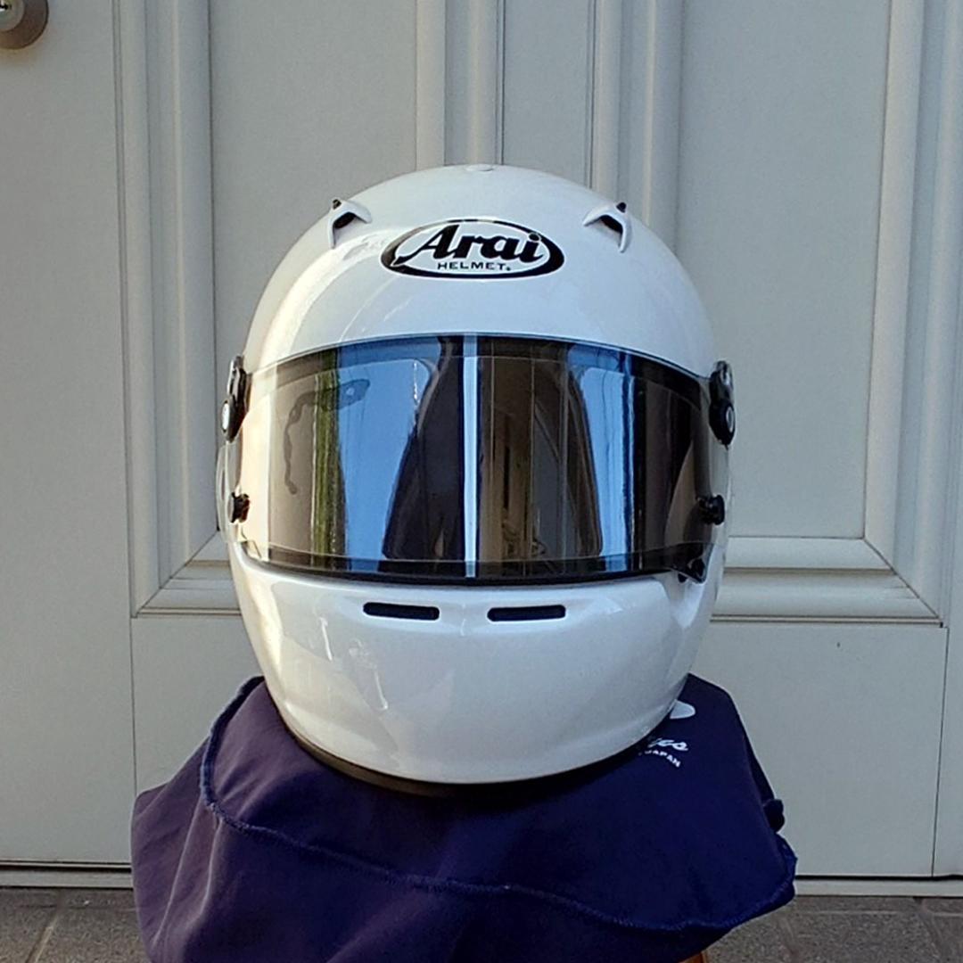 31日まで特別価格値下げ　希少!!ほぼ未使用 Arai GP-5x 白 Mサイズ