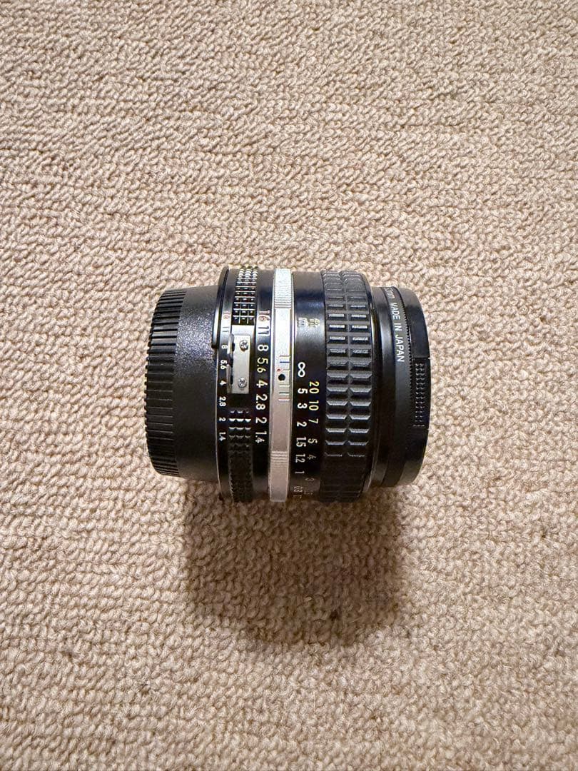 Nikon 50mm f/1.4 レンズ