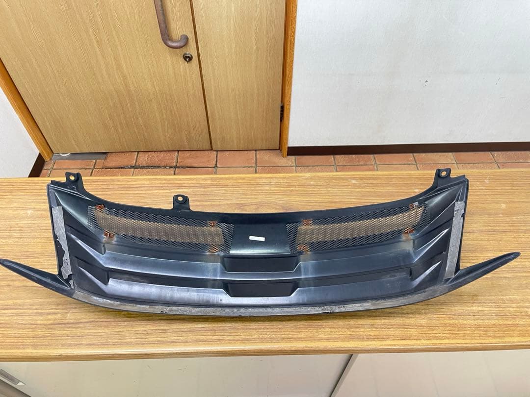 【送料無料】ステップワゴン　RP 前期　ノブレッセ　フロントグリル