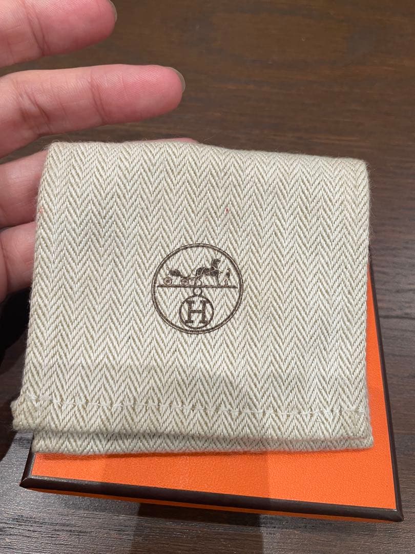 エルメス ゴールド ブラック バングル