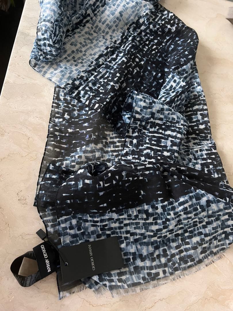 Giorgio Armani ストール 銀座アルマーニタワーで購入　未使用