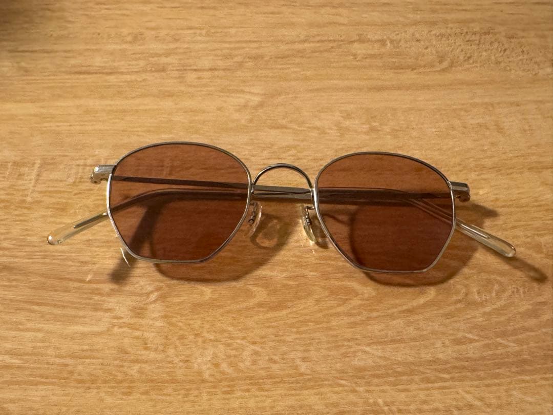 GLOBE SPECS シルバー ブラウンレンズ サングラス