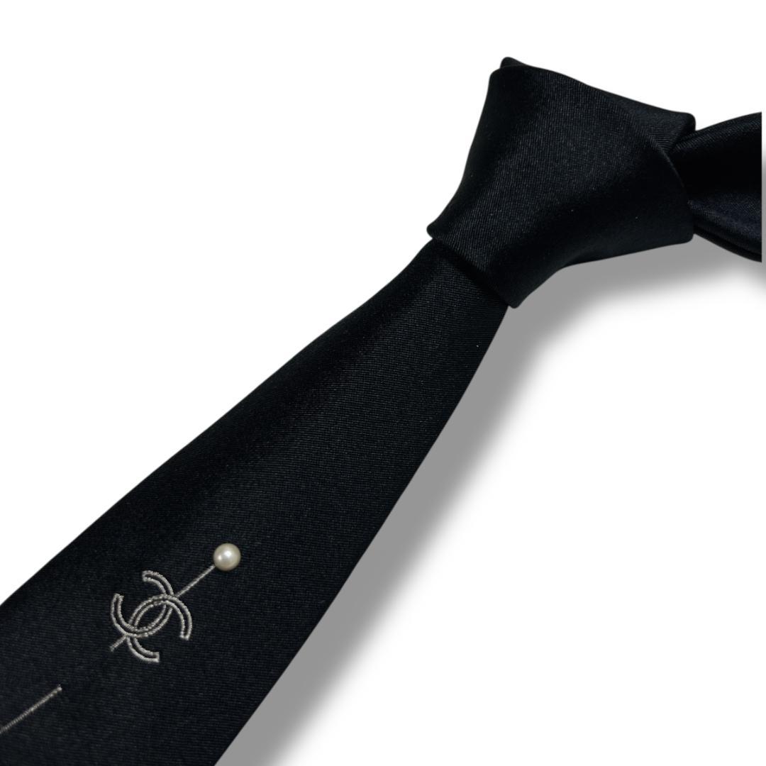 希少　シャネル ネクタイ　パール　 ブラック ココマーク 刺繍 イタリア製