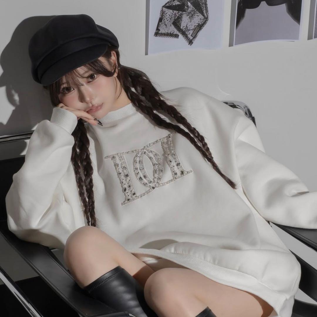 ♡ ダーリッチ Darich ♡ DDロゴビジュースウェットプルオーバー 白