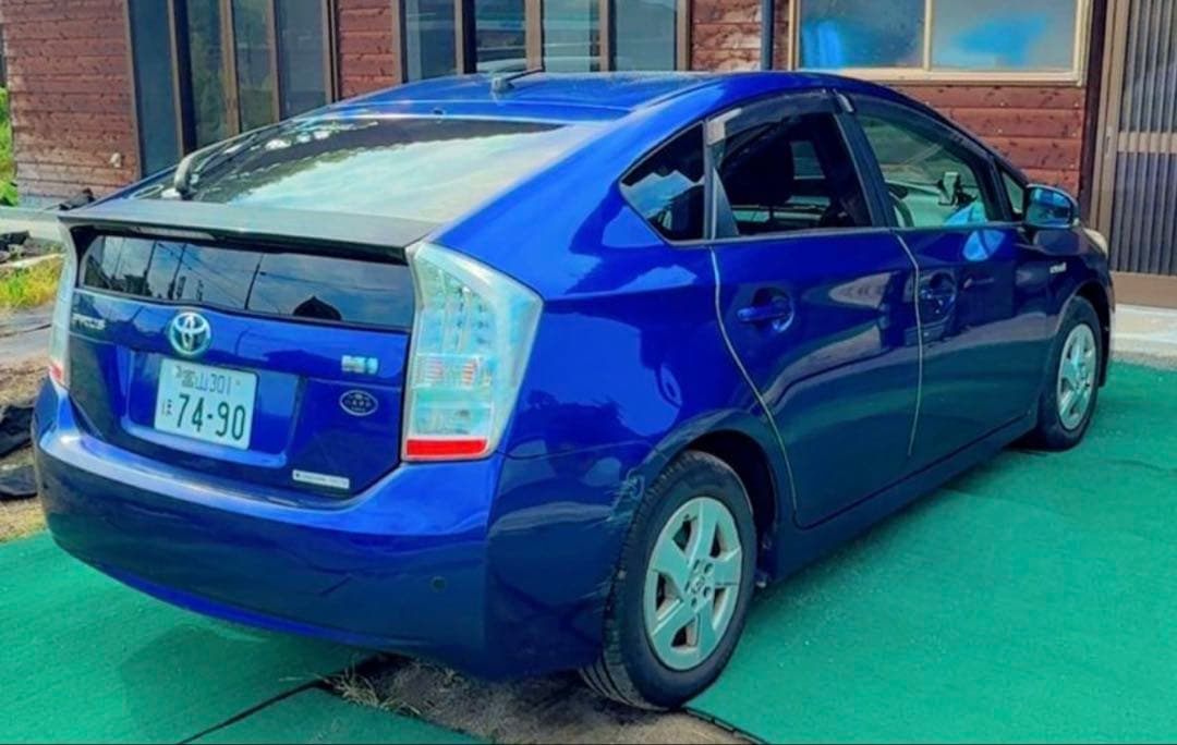 トヨタ プリウス - S