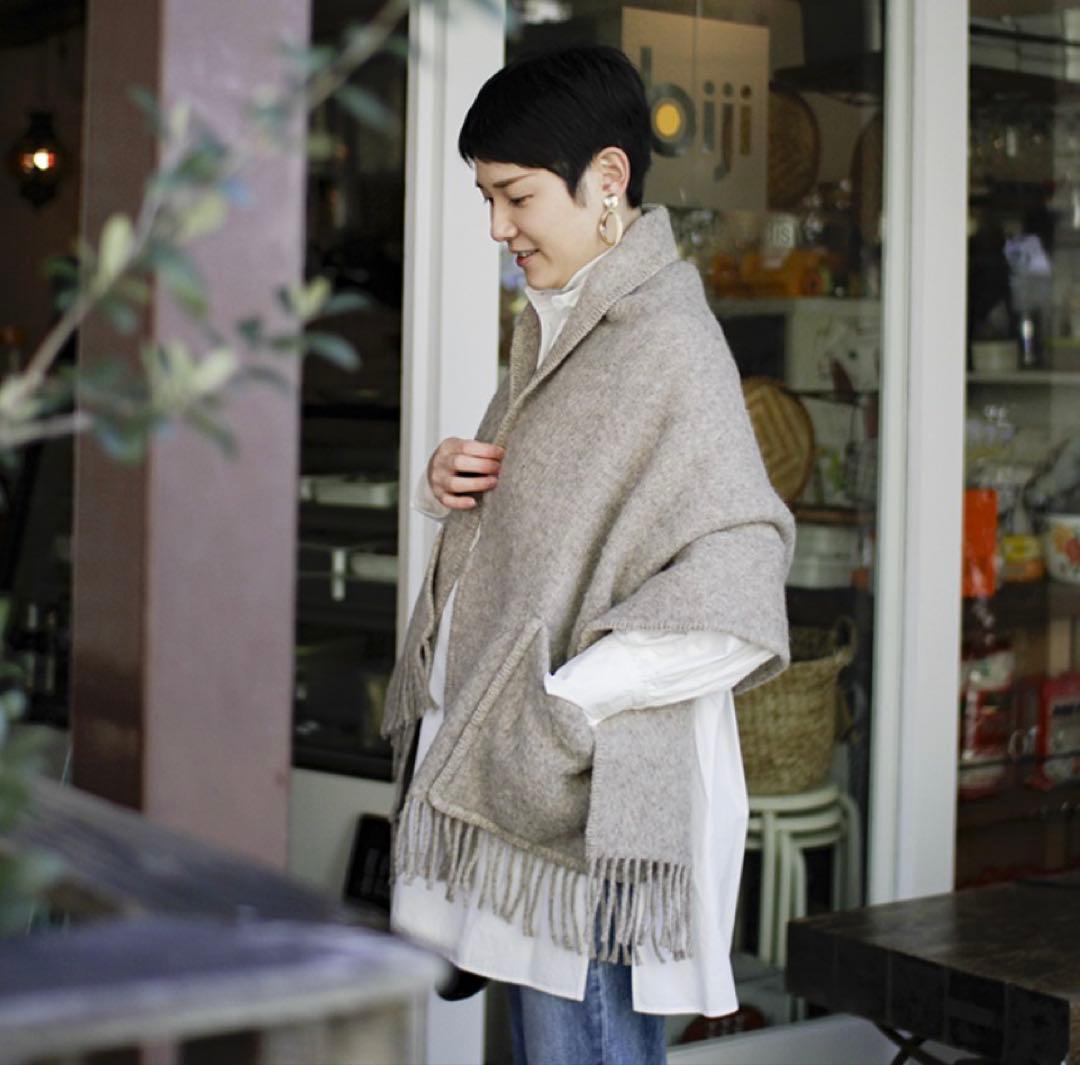 ラプアンカンクリ UNI ポケットショール ブローチおまけ付き