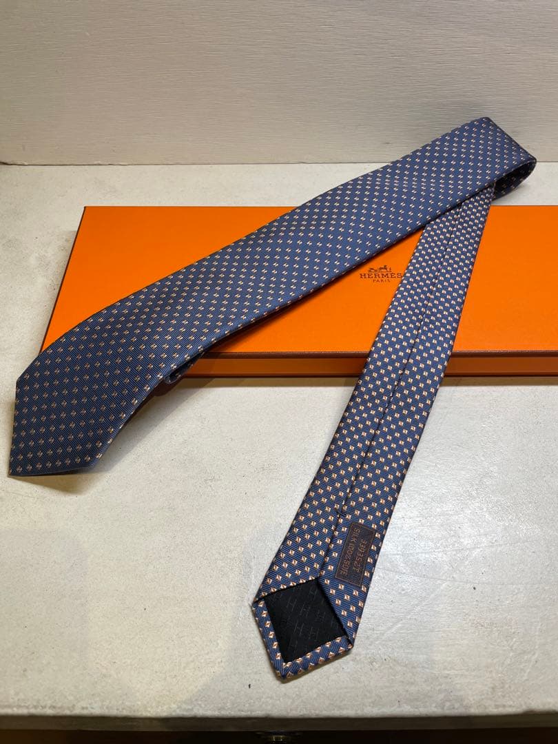 【新品未使用】HERMES ネイビー H総柄ネクタイ シルク100% 成人式向け