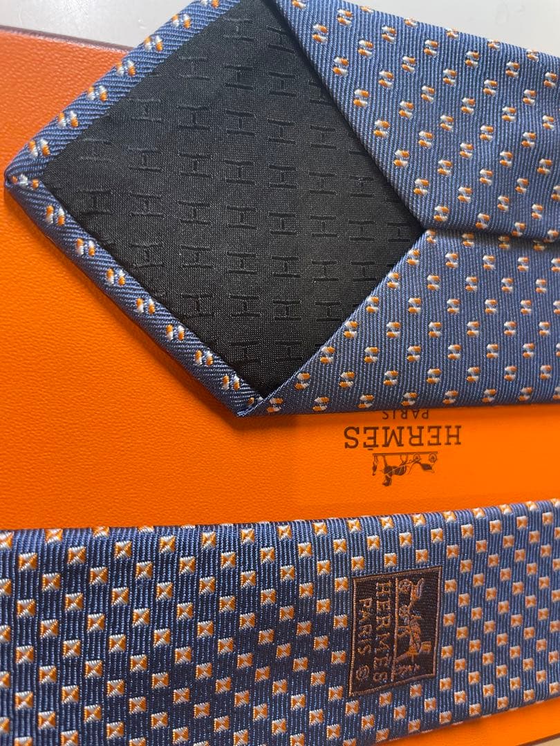 【新品未使用】HERMES ネイビー H総柄ネクタイ シルク100% 成人式向け