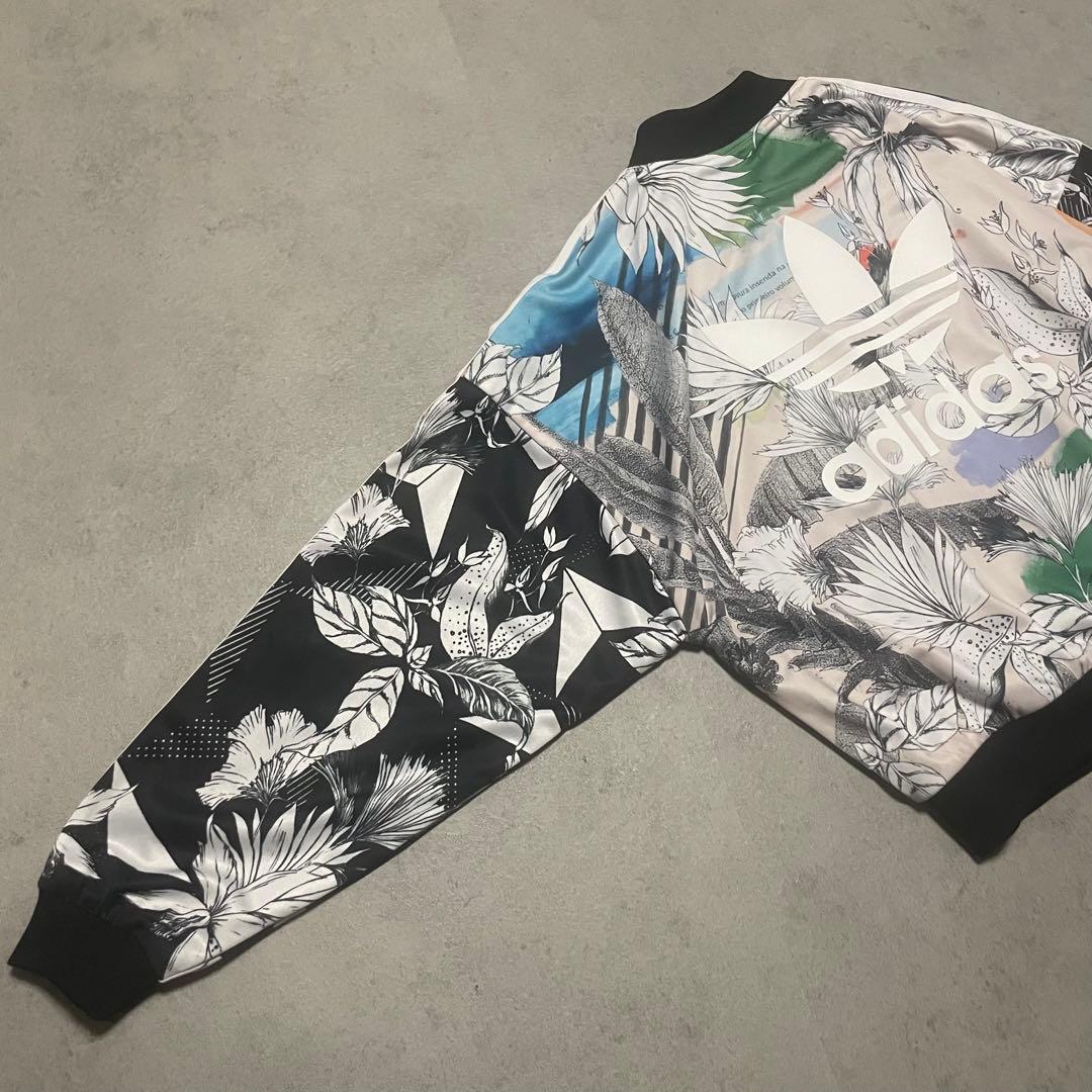 【試着のみ】アディダス　トラックジャケット　レディース　総柄　短丈　y2k