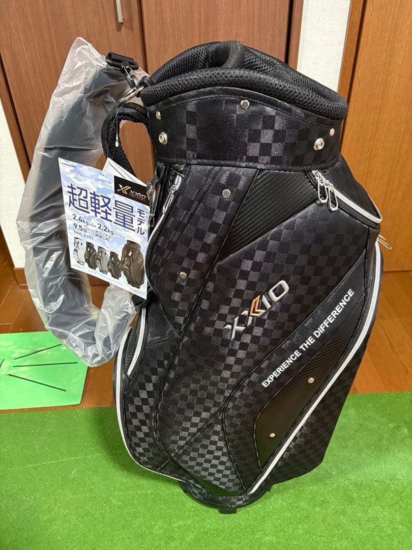 XXIO ゼクシオ　超軽量キャディバッグ ブラック