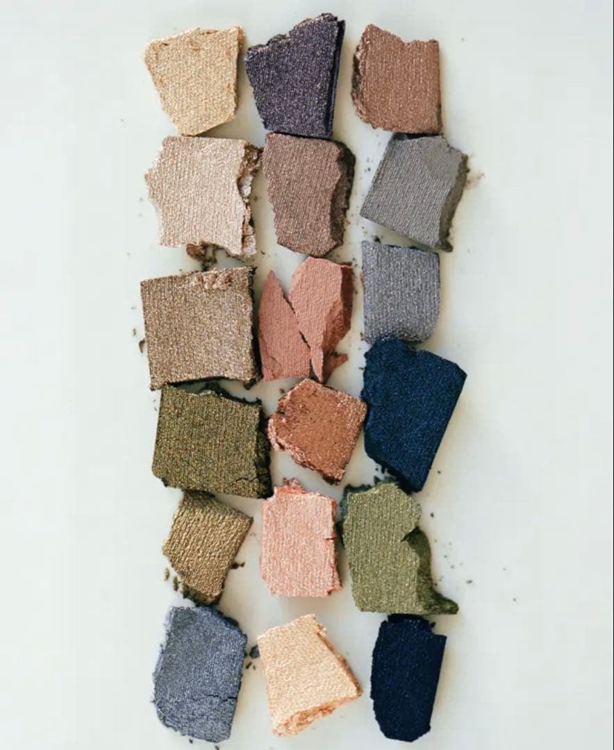 BYREDO ミネラルスケープ アイシャドウパレット