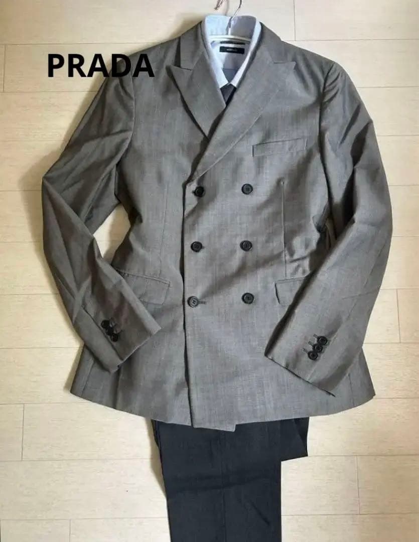 【良品】人気の商品！PRADA【スーツ セットアップ】ダブル 背抜き グレー