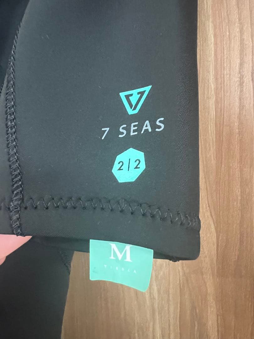 【試着のみ美品】VISSLA セブンシーズ 2-2mm スプリング M ヴィスラ