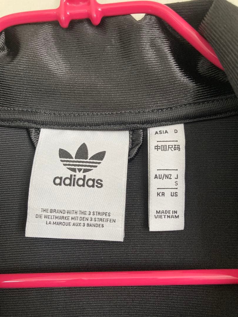 adidas ファイヤーバード　光沢オールブラック