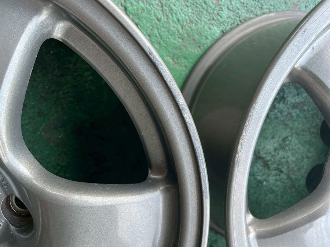 スカイラインR32 GT-R 純正ホイール 16✖️8.0J 114.3 オフ30