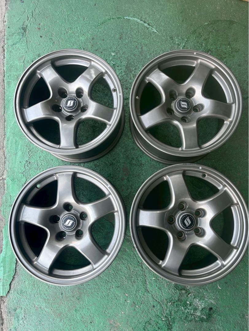スカイラインR32 GT-R 純正ホイール 16✖️8.0J 114.3 オフ30