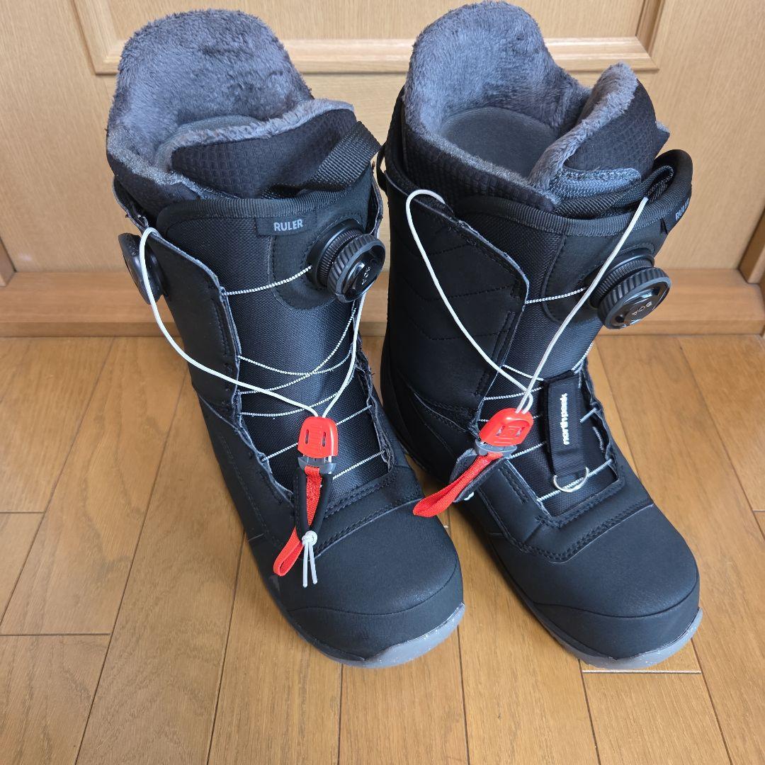 RULER ブラック スノーボードブーツ