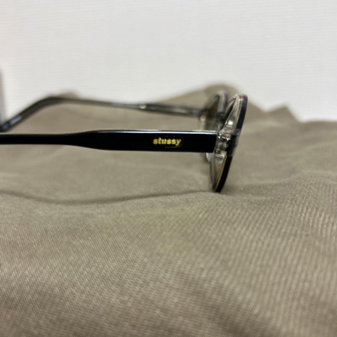 stussy オーバル型サングラス 黒
